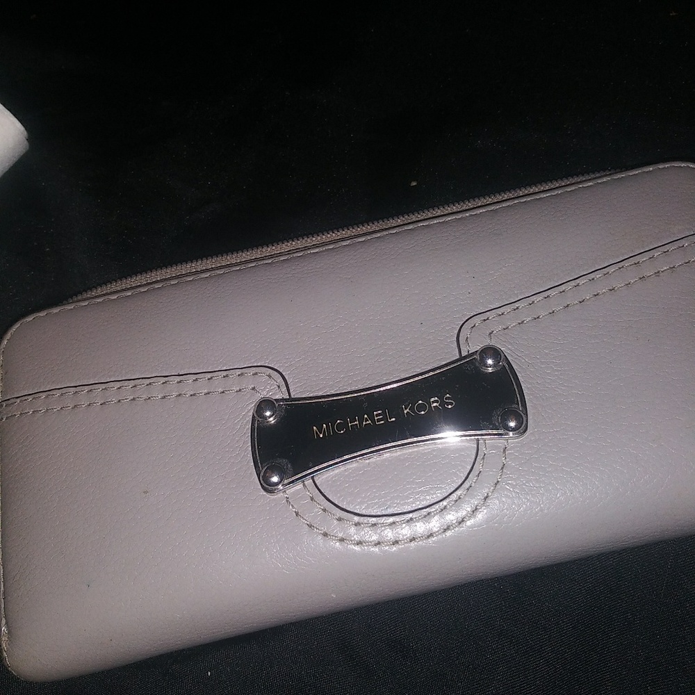 Michael kors clutch purse